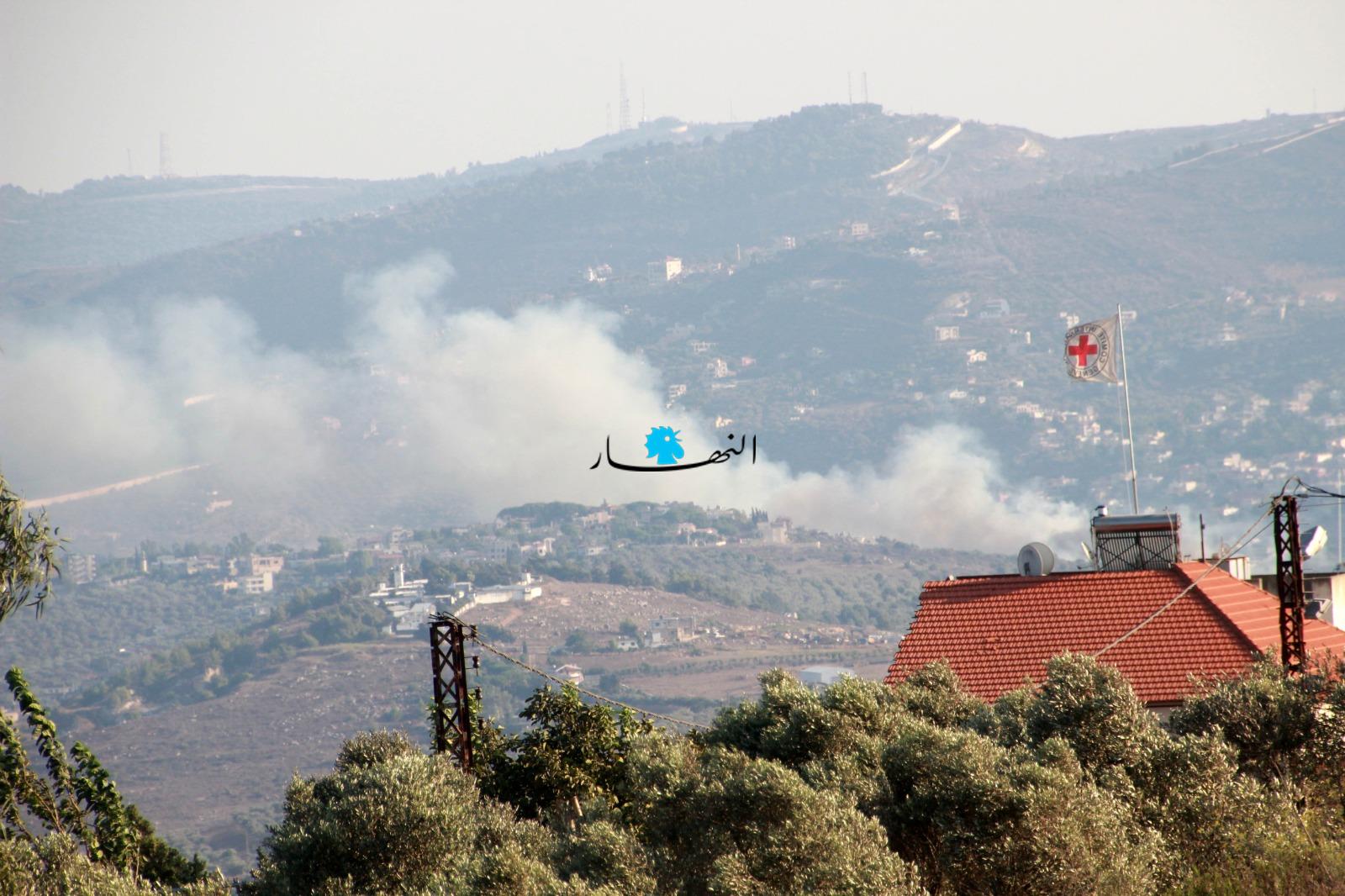 بالصور- إسرائيل تتبع سياسة الأرض المحروقة جنوبا... تضرر 1700 هكتار من الأراضي بالفوسفور